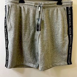 Micheal Kors Tape logo Shorts XL